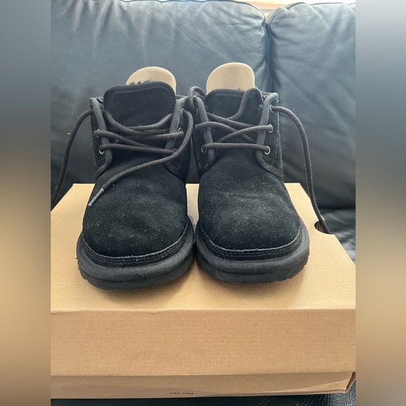Ugg Men’s Black Neumel size 9